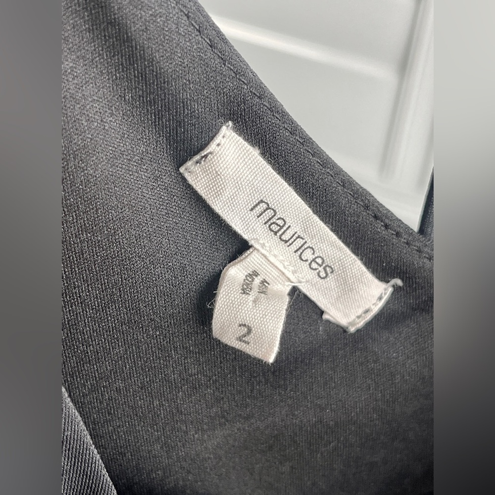 Maurices Flora V-neck Ruffled Sleeve Dress Size 2 - Picture 4 of 6